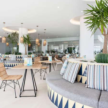 Grupotel Picafort アパートホテル カン・ピカフォルト